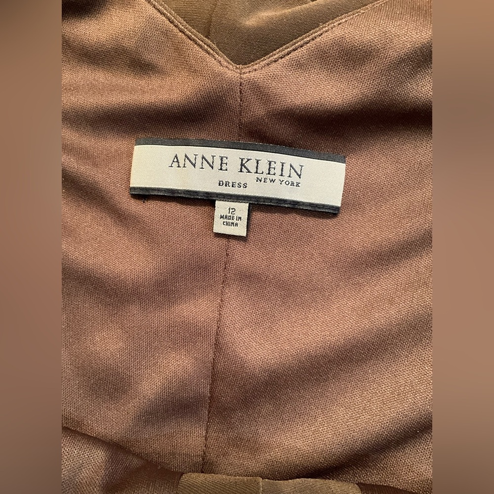 Anne Klein sleeveless embellished ruched dress 12 - Picture 8 of 12